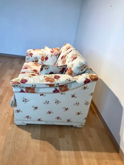 ソファ　輸入品　花柄　インテリア　栃木県家具　東京デザインセンター　アウトレット　展示処分