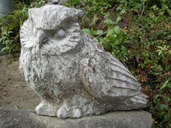 Eule aus Stein Steinskulptur