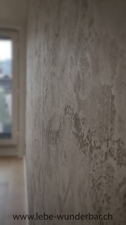 wandgestaltung kalk travertino romano oikos beton grau handarbeit individuell natürlich wanddesign lebewunderbar.ch