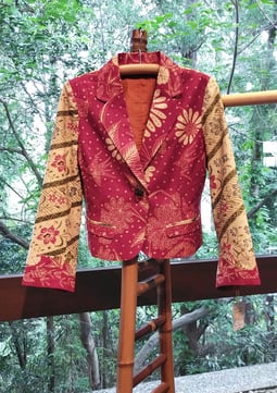 戸津薫子　更紗展　ジャケット