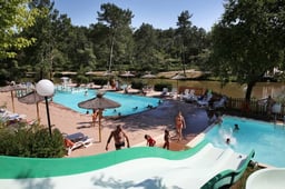 camping avec etang de peche et piscine