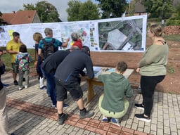 Bürger diskutieren und bringen eigene Ideen für den Bürgergarten in Weilerbach ein