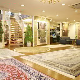 タギーペルシャ絨毯