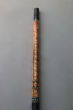 キース・ジョーシィ（Keith Josey）。キルテッドメイプル（ソフトメイプル）をメイプルコア構造にしたもの