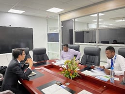 国家エネルギー庁と打ち合わせ