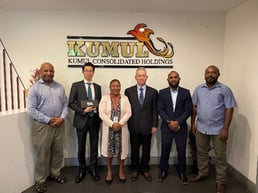 公共事業公社にて