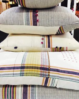 Injiri, Chinar Farooqui, India, on kilimmesoftly.ch, bio Baumwolle Kissen, Zürich, design Kissen, hand-woven cushion