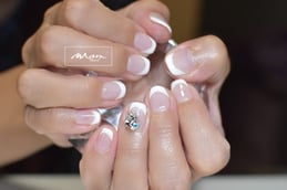 富士市ネイルサロンフレンチネイルスタイル。