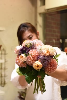 本番用のブーケを製作中〜♪