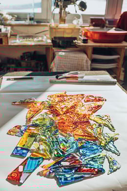 Glasfusing | durch verschmelzen von Gläsern entstehen individuelle Kunstwerke bei Glas Kunst Werk Hengge