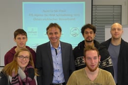 Reini Zitz hält einen Praxisdialog im Bachelorstudiengang Sport- und Eventmanagement