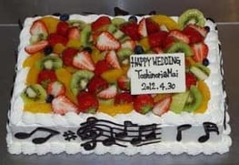 　　　　　　ウエディングケーキ（音符）