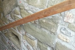 Sanierung, Natursteinwand, Kellerabgang Gerechtigkeitsgasse Bern