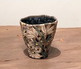 ぐいのみ（花）　古屋眞理子