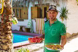 breakfast at Surfers-Lounge-Dahab Lagoon private Villa Apartment Hotel feeling