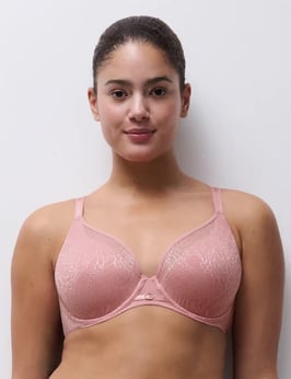 Chantelle Belle Lightweight Plunge in Rose Sand
