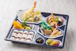 会席折詰　すみれ