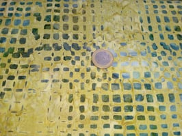 Grüne Vierecke auf moosgrünem Grund, Batik, Timeless Treasures, 09659050816