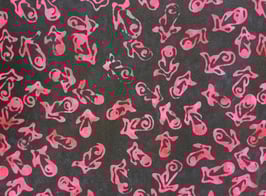 Pinke Blütenknospen auf Schwarz, Island Batik 03129550211