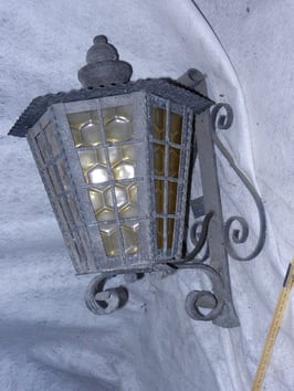 Alte Schmiedeeiserne Haus-Laterne elektrifizier.