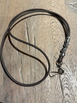 Glattleder taupe mit silver Beads Pfötchen und Krönchen