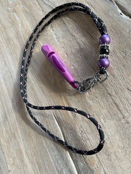 Pfeifenband Paracord schwarz/purple OHNE Pfeife