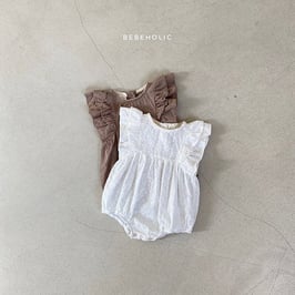 メリーフリルスーツ