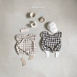 モモチェックスーツ