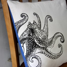 Housse de coussin poulpe , dos bleu (40x40cm)