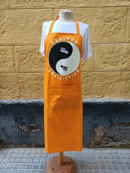 Delantal "GADITAN EQUILIBRIUM" naranja