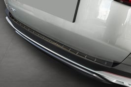 Edelstahl Ladekantenschutz schwarz graphit für Omoda 5   ab Bj. 04/2024