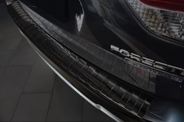 Edelstahl Ladekantenschutz für SUBARU FORESTER graphit schwarz Typ SK ab Bauj. 05/2019-04/2024 (5.Gen.)