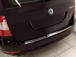 Edelstahl Ladekantenschutz für SKODA SUPERB Kombi ab 01/2010 - 05/2013