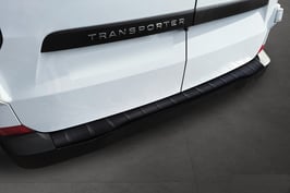 Edelstahl Ladekantenschutz schwarz matt für VW T7 Transporter (New Transporter) auch Caravelle ab Bj. 02/2025