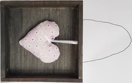 Herz im Rahmen mittel rosa Sternchen