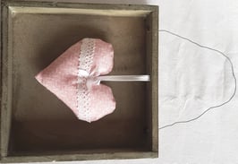 Herz im Rahmen gross rosa gemustert