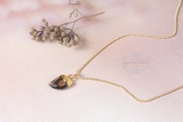 Zierliche Rauchquarz Kralle Halskette