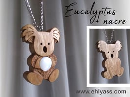 Amulette Koala assis en bois + Pierre