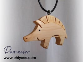 Amulette Sanglier celte (plusieurs bois et versions)