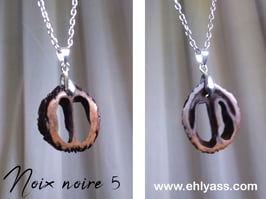 Pendentif Noix noire N°5