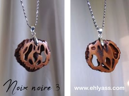 Pendentif Noix noire N°3