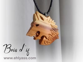 Amulette Loup grondant sculpté (plusieurs bois possibles)