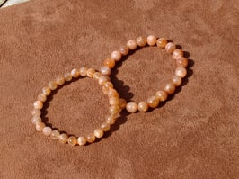 Bracelets en pierre de soleil