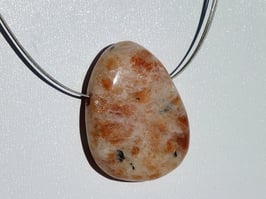 Pierre de soleil en pierres percées