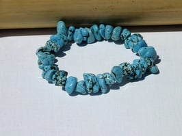 Bracelets en howlite teintée baroques