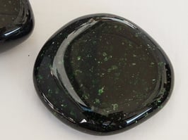 Rivière d'or verte en palets roulés