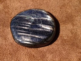 Hyperstène en palets roulés