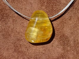 Fluorite jaune en pierres percées