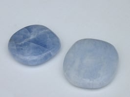 Calcite bleue en palets roulés