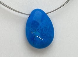 Howlite teintée en pierres percées